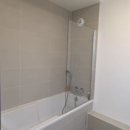 La Cle De Thierry Apartment *